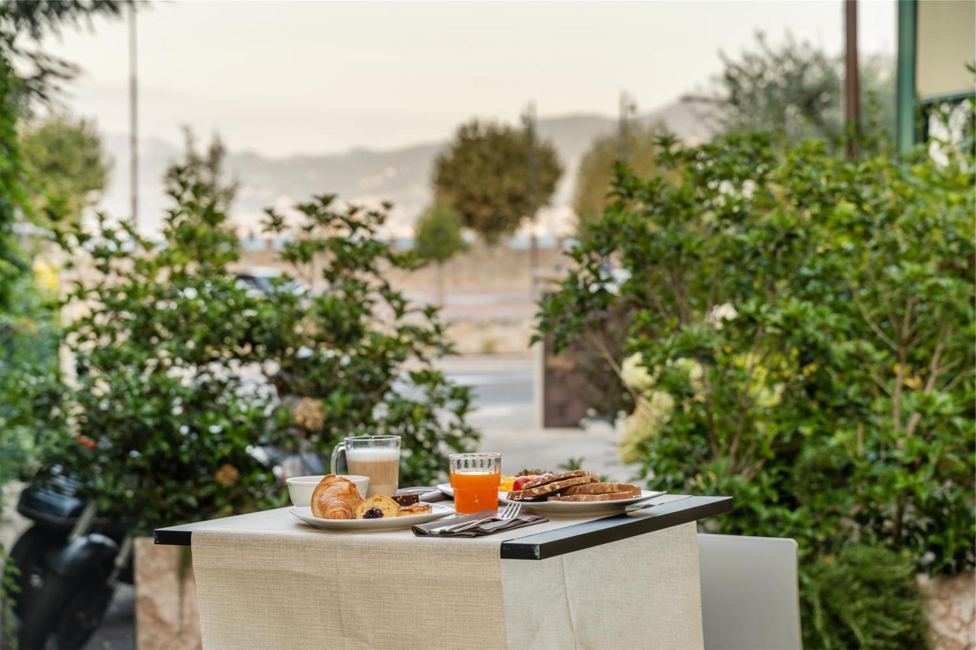 Hotel Al Castello Torri Del Benaco Εξωτερικό φωτογραφία