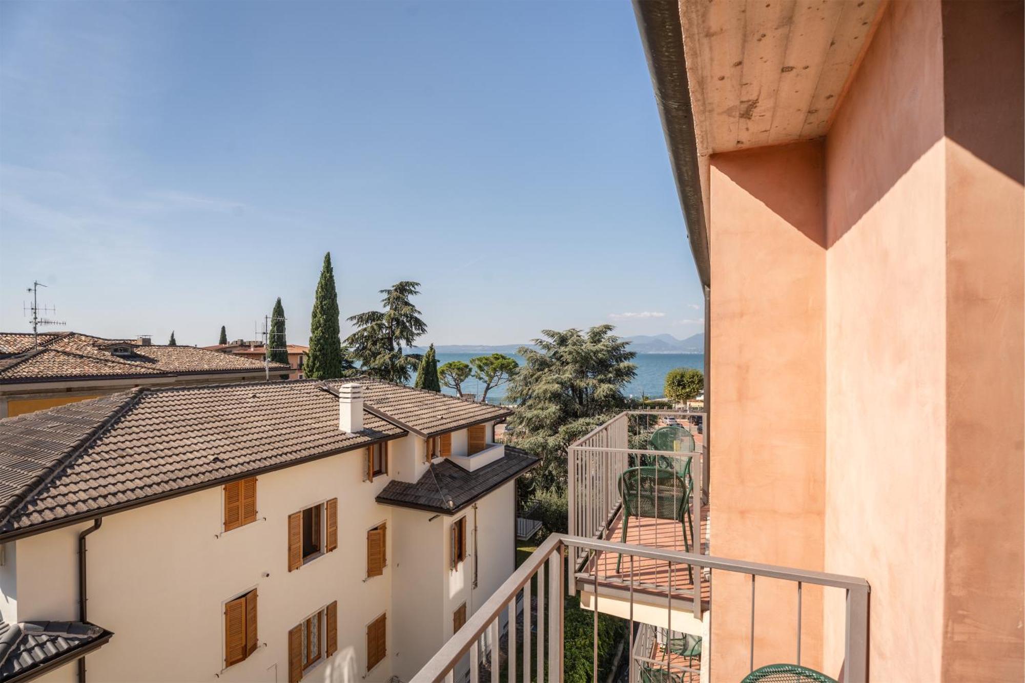Hotel Al Castello Torri Del Benaco Εξωτερικό φωτογραφία