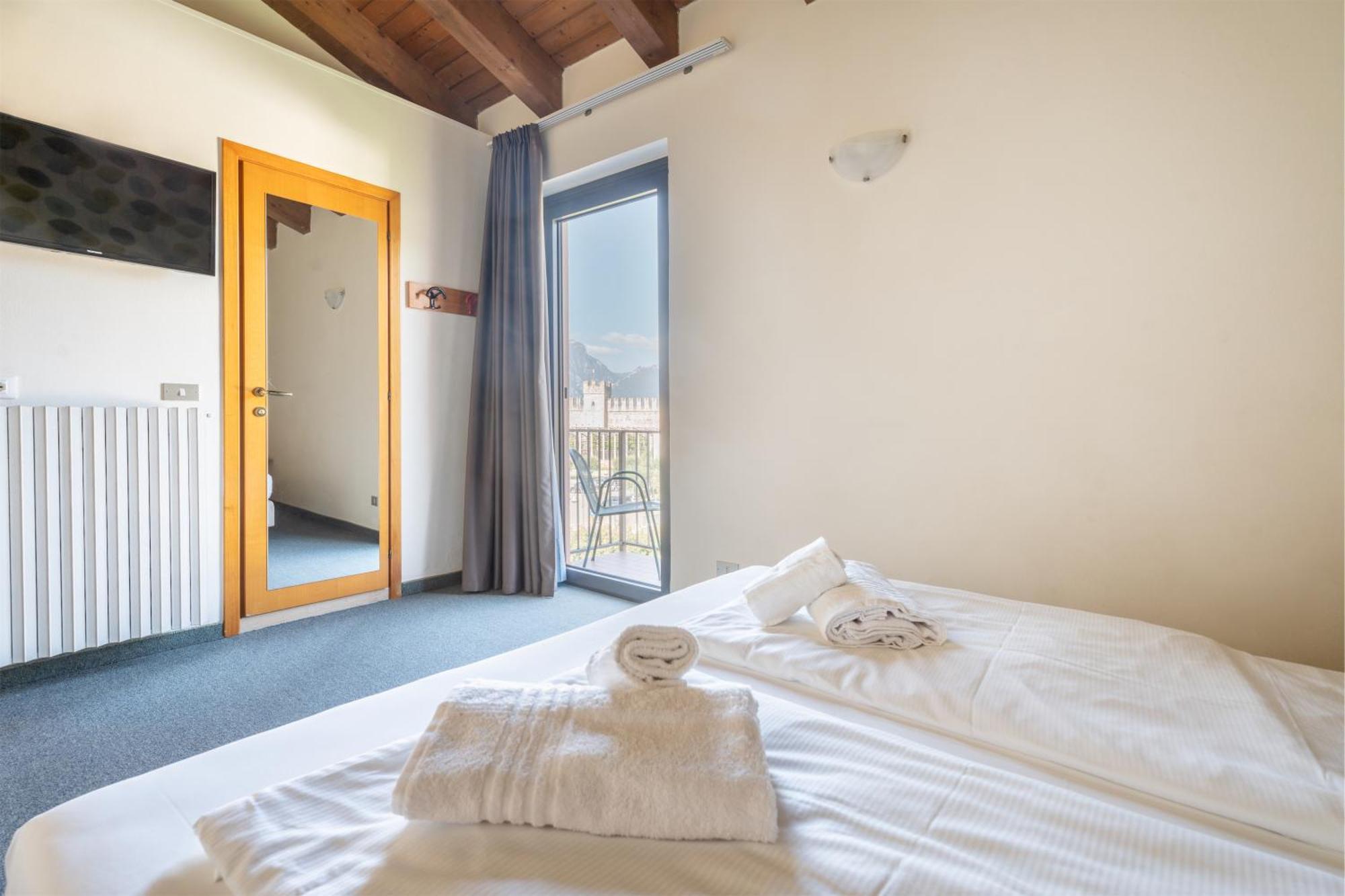 Hotel Al Castello Torri Del Benaco Εξωτερικό φωτογραφία