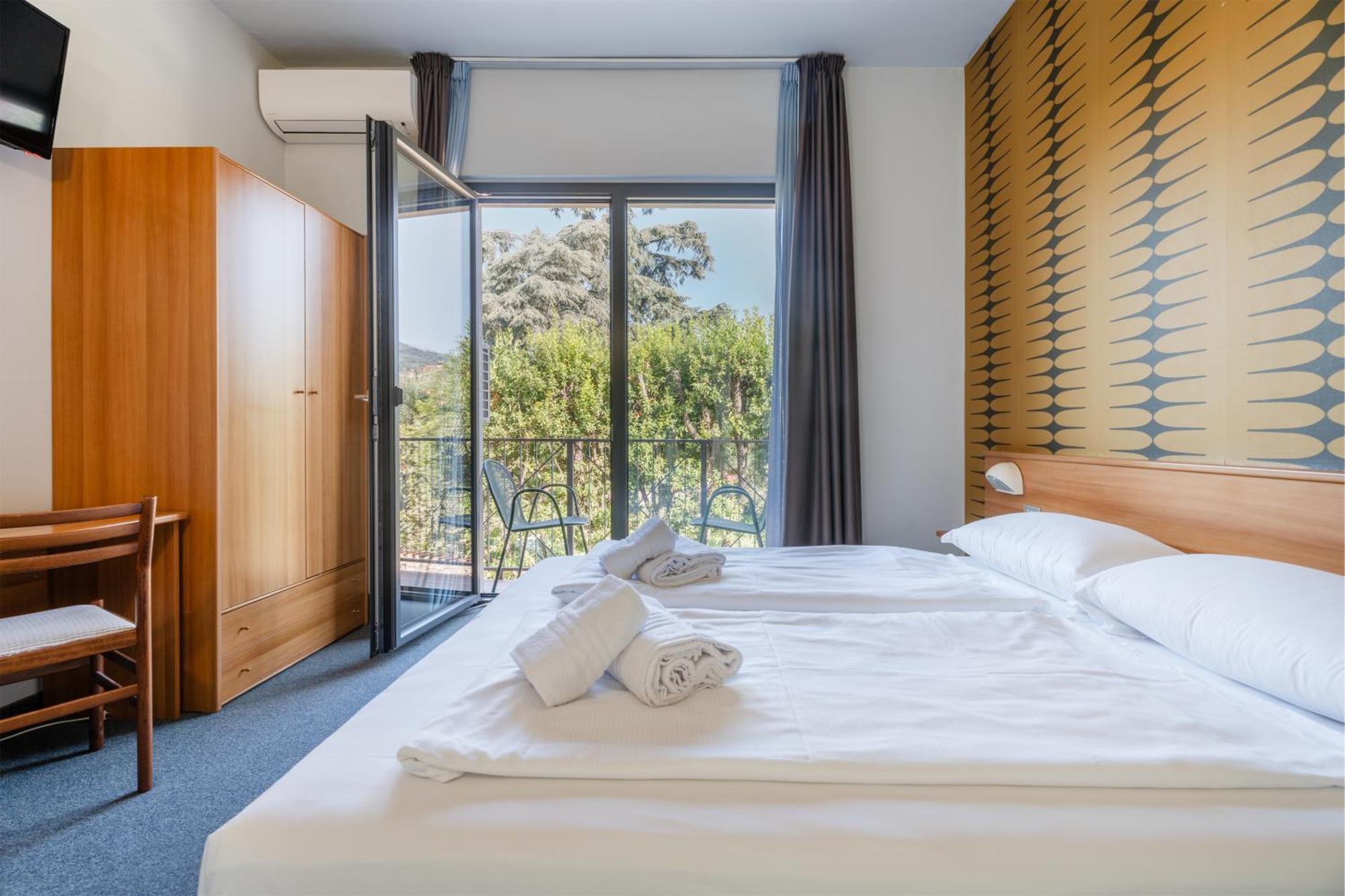 Hotel Al Castello Torri Del Benaco Εξωτερικό φωτογραφία