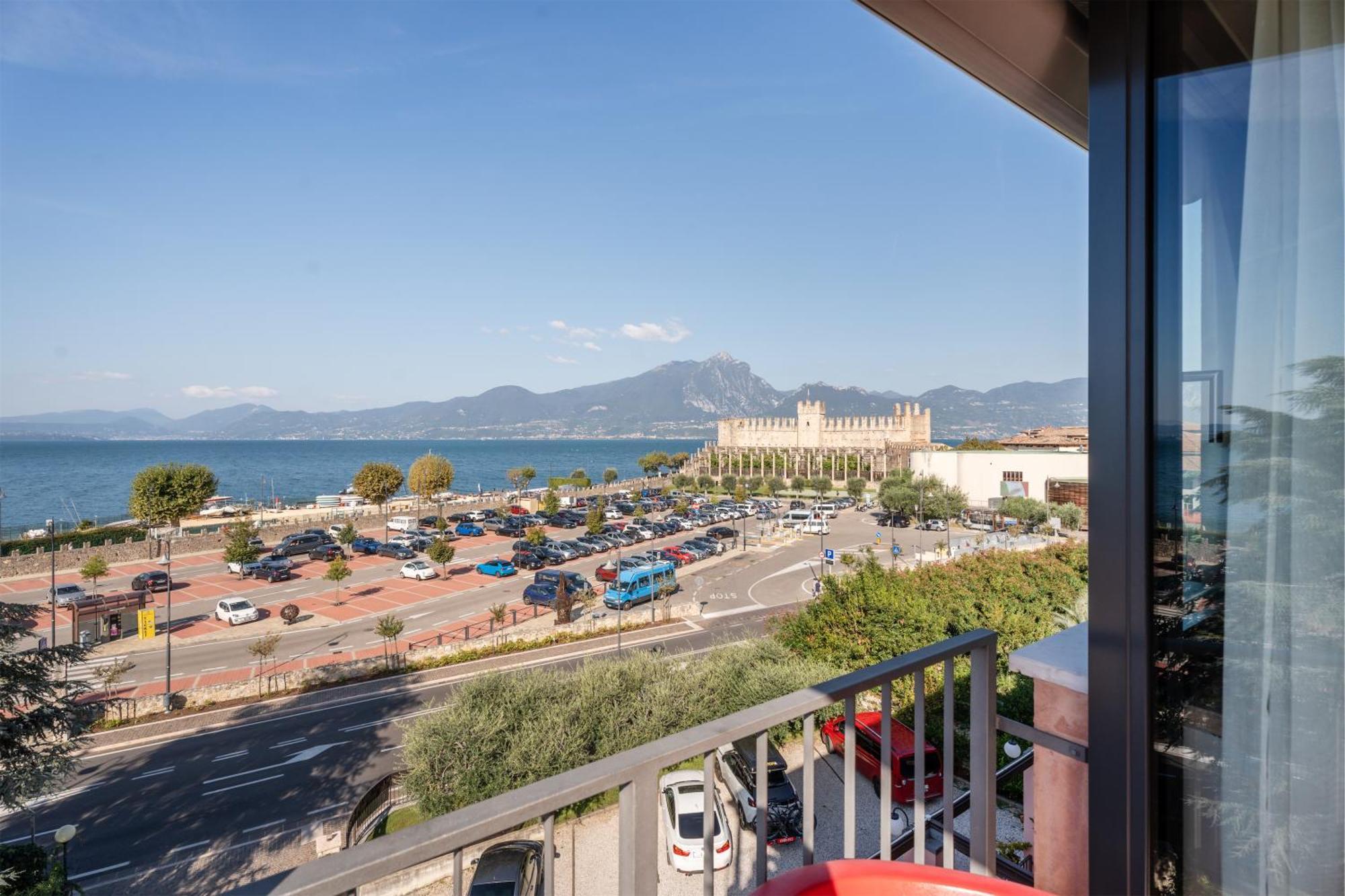 Hotel Al Castello Torri Del Benaco Εξωτερικό φωτογραφία
