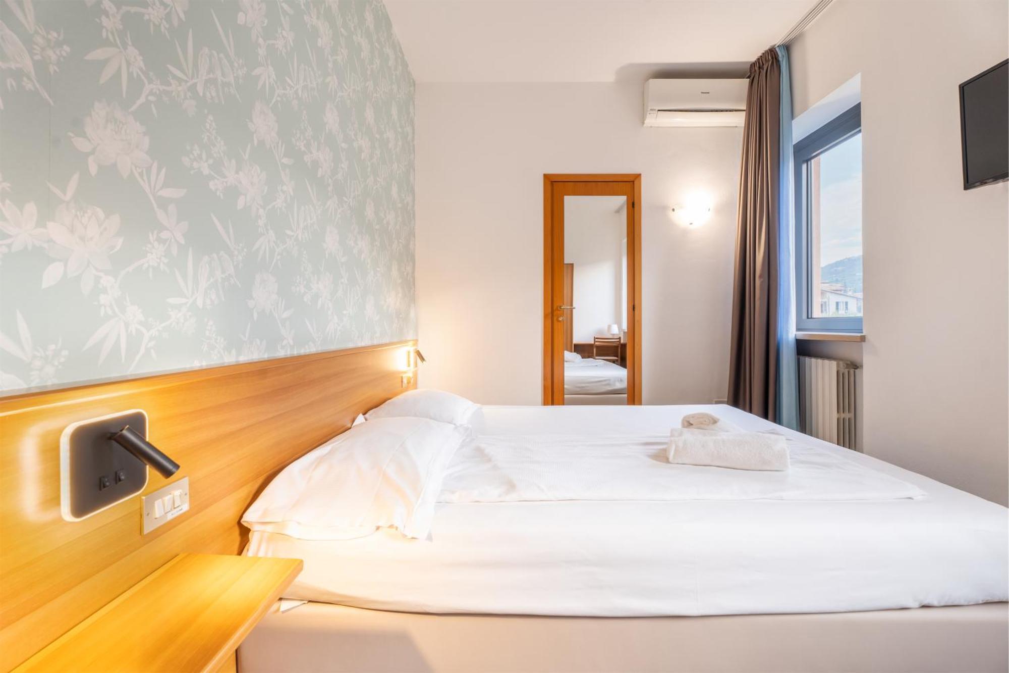 Hotel Al Castello Torri Del Benaco Εξωτερικό φωτογραφία