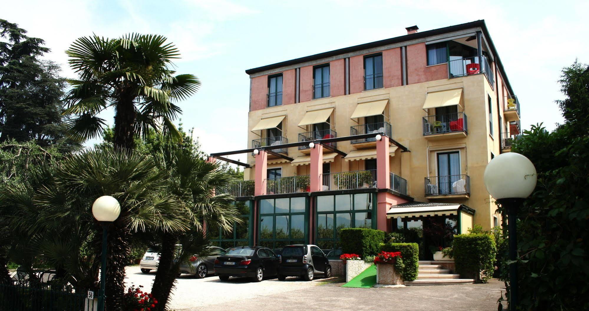 Hotel Al Castello Torri Del Benaco Εξωτερικό φωτογραφία